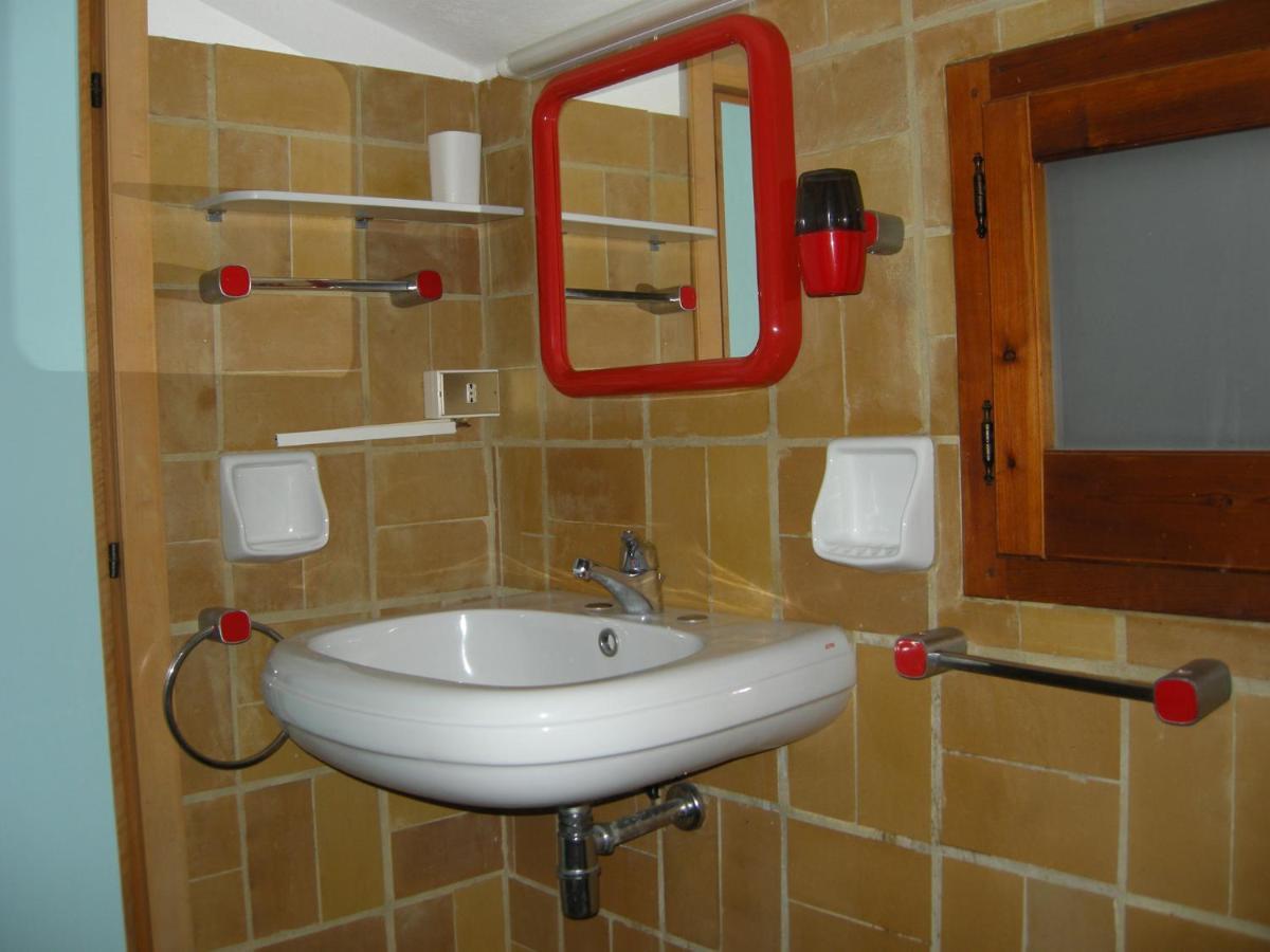 Via Dei Gerani B&B Sìnnai Oda fotoğraf